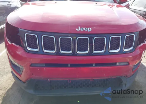 2019 Jeep Compass Sun And Wheel Fwd z USA, uszkodzony, nr VIN 3C4NJCBB4KT769741